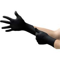 Gants Onyx, Petit, Nitrile, 3,5 mils, Sans poudre, Noir Les Fournitures Industrielles Méga
