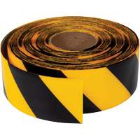 Ruban de marquage tr&egrave;s r&eacute;sistant pour plancher ArmorStripe, 3" x 100', PVC, Noir et jaune Les Fournitures Industrielles Méga