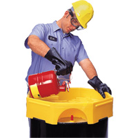 Bung Access Ultra-Drum Funnel avec bec verseur Les Fournitures Industrielles Méga