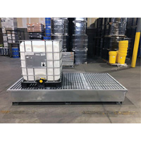 Ultra-Twin IBC Spill Pallet en acier, Capacit&eacute; de d&eacute;versement 370 gal. US, 103,8" x 26,8" x 51,1" Les Fournitures Industrielles Méga