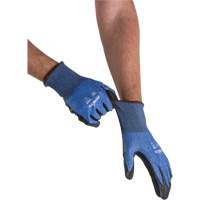 Gants l&eacute;gers et haute dext&eacute;rit&eacute; r&eacute;sistants &agrave; la coupe, Taille 7, Calibre 18, Rev&ecirc;tement Mousse de nitrile, Enveloppe en Acier inoxydable/PEHP/Tungst&egrave;ne, ASTM ANSI niveau A9 Les Fournitures Industrielles Méga