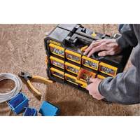 Organisateur Flip-Bin, 3-7/8" la x 17-3/4" p x 13-7/8" h, Noir/Jaune Les Fournitures Industrielles Méga