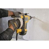 Marteau combin&eacute; SDS-Plus, 1-1/8", 9 A, 0-4700 Coups/min, 0-820 Tr/min, 3,1 lb-pi Les Fournitures Industrielles Méga