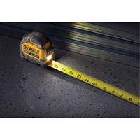 TOUGHSERIES LED Lighted Tape Measure, 25' Les Fournitures Industrielles Méga