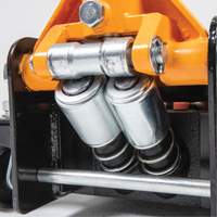 Cric &agrave; planchers pour usage intensif, 3 tonne(s) Capacit&eacute;, 5-1/4" Abaiss&eacute;e, 18-1/4" &eacute;lev&eacute;e, Hydraulique &agrave; main Les Fournitures Industrielles Méga