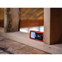 T&eacute;l&eacute;m&egrave;tre laser avec capteur d'angle et Bluetooth&reg;, 2" - 330' (5.08 cm - 100.58 m) Gamme de mesure, Num&eacute;rique (&eacute;lectronique) Les Fournitures Industrielles Méga