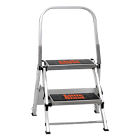 Safety Stepladder, 1.5', Aluminum, 300 lbs. Capacity, Type 1A Les Fournitures Industrielles Méga