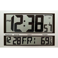 Horloge g&eacute;ante, Num&eacute;rique, &agrave; piles, 16,5" la x 1,7" p x 11" h, Argent Les Fournitures Industrielles Méga