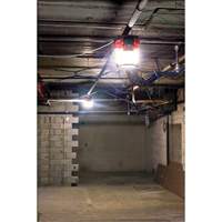 M18 RADIUS Compact Site Light with ONE-KEY, LED, 4400 Lumens Les Fournitures Industrielles Méga